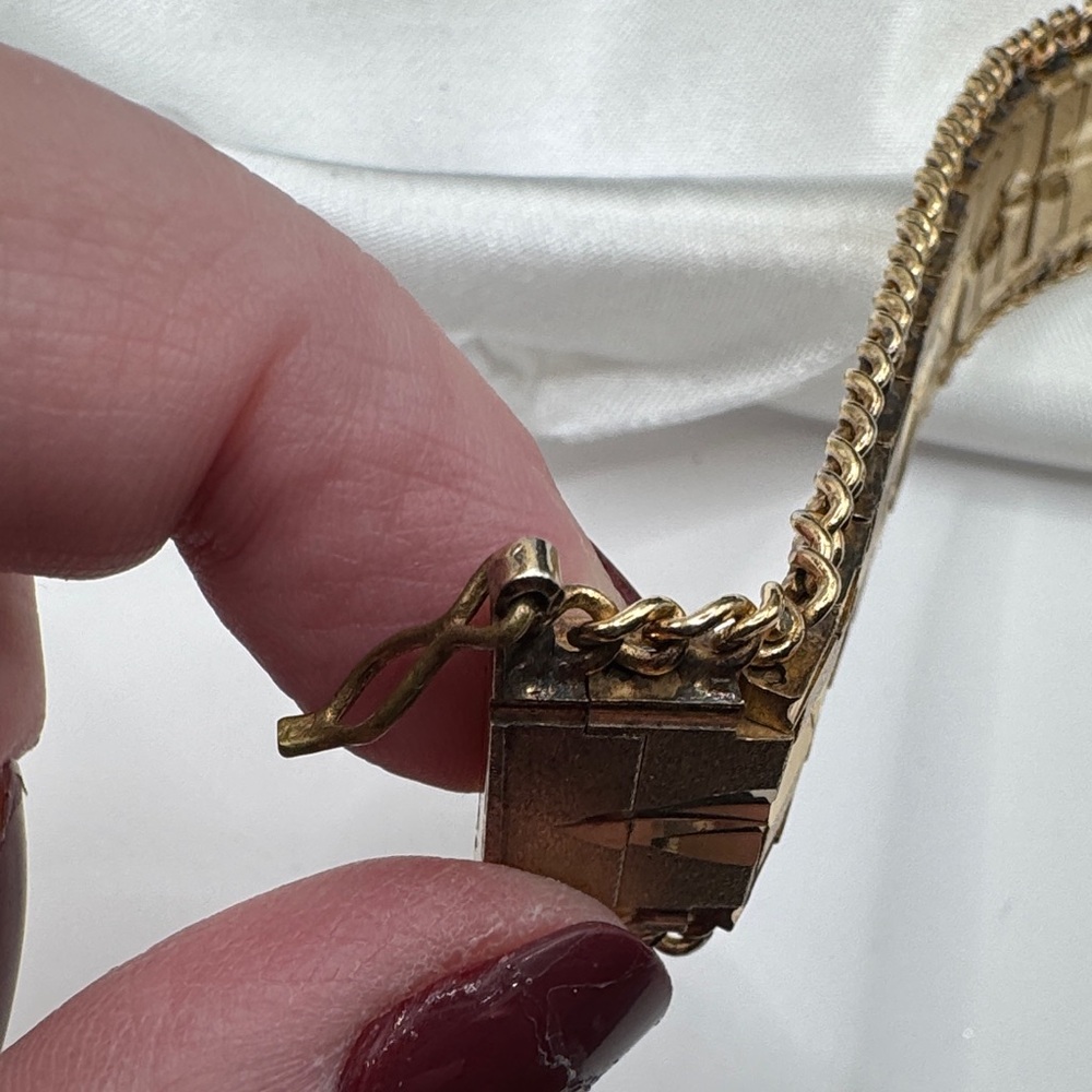 Vintage 18K gold plated etched bracelet 8” - Picture 12 of 14
